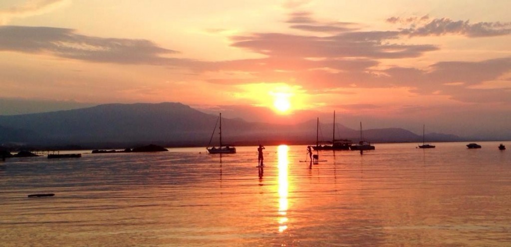 sunset at vesuvius beach paddle board salt spring island