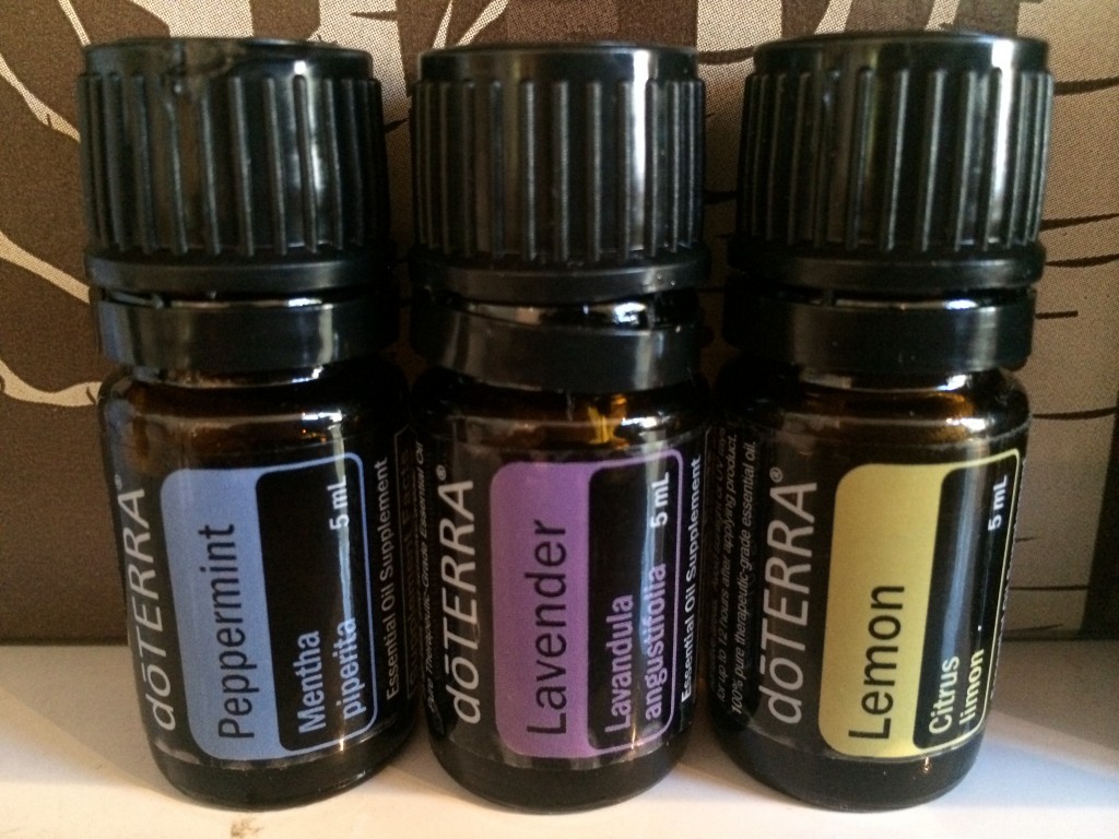 ways to use essential oils peppermint lavender lemon