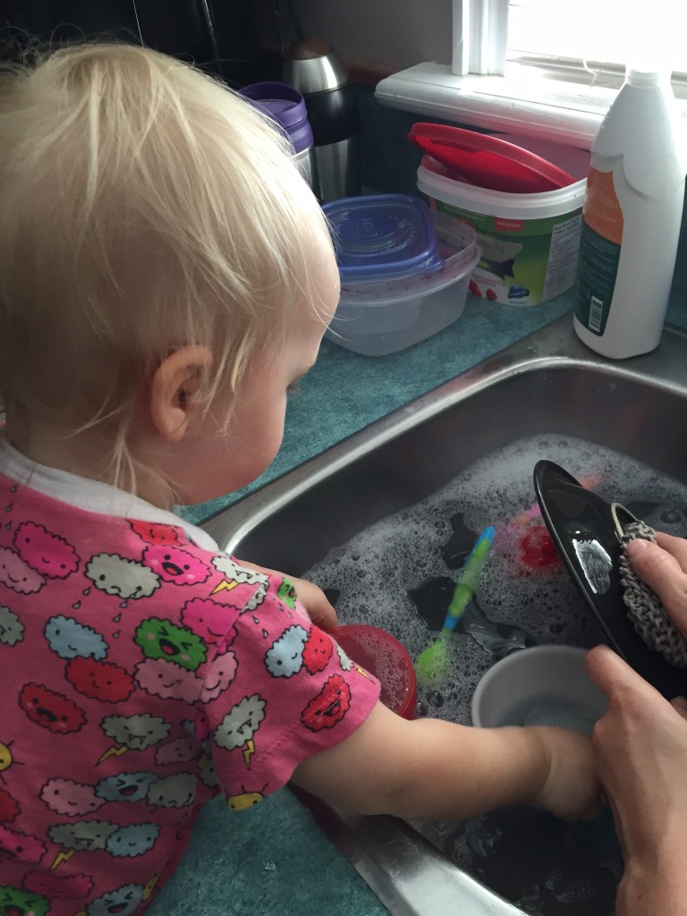 How to get the dishes done with a toddler