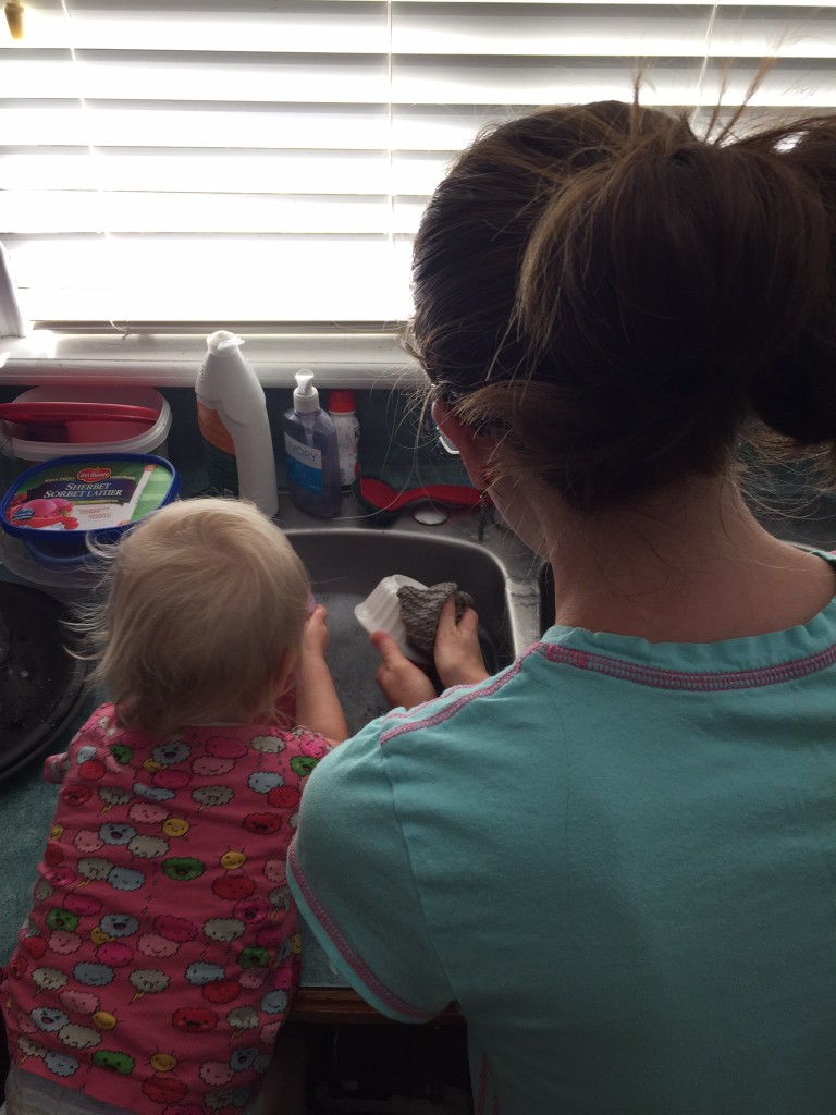 How to get the dishes done with a toddler