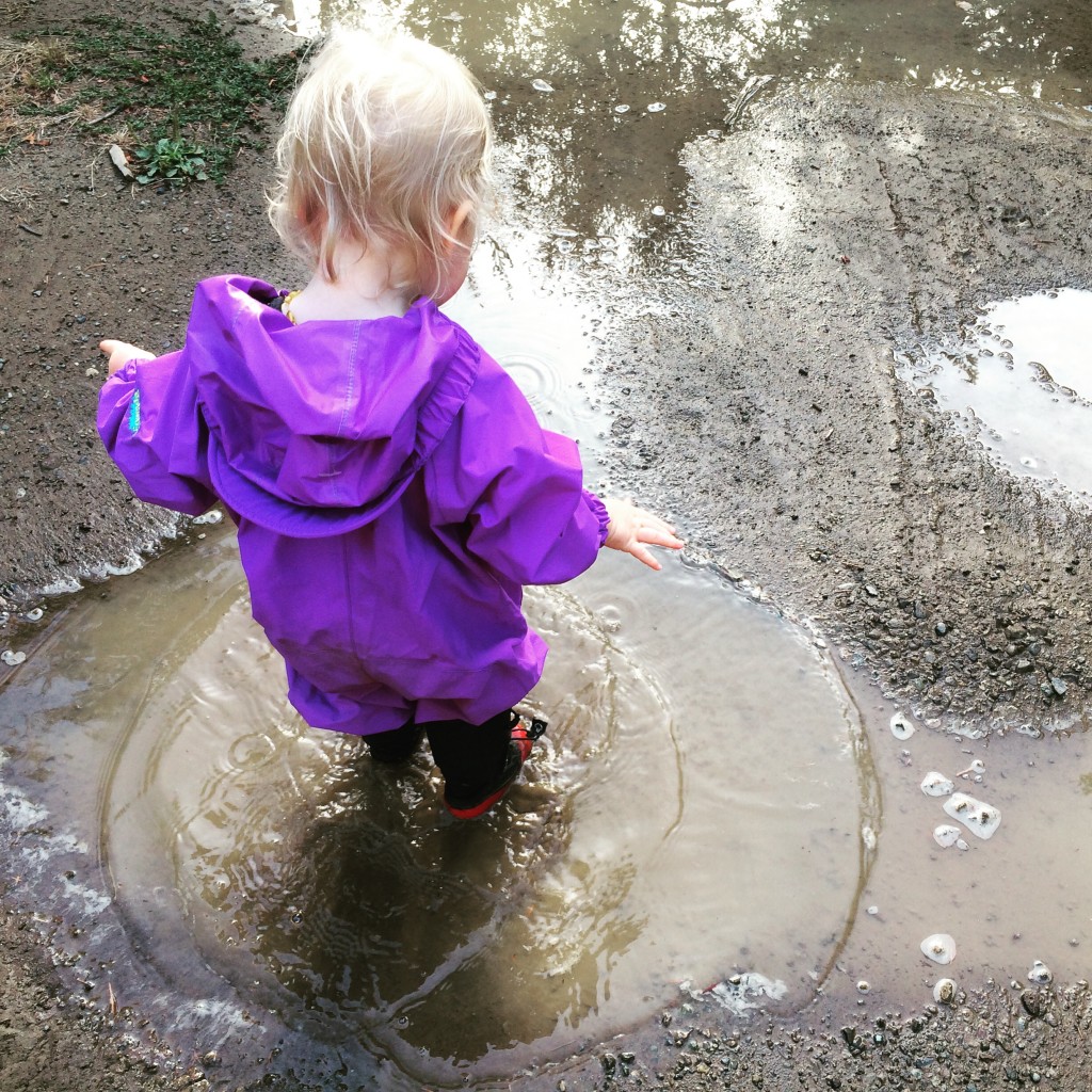 puddle jumping fall fun autumn activities for toddlers
