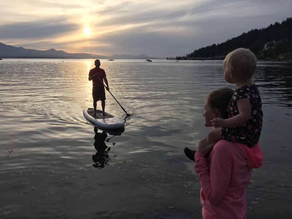 paddle boarding summer outdoor activities