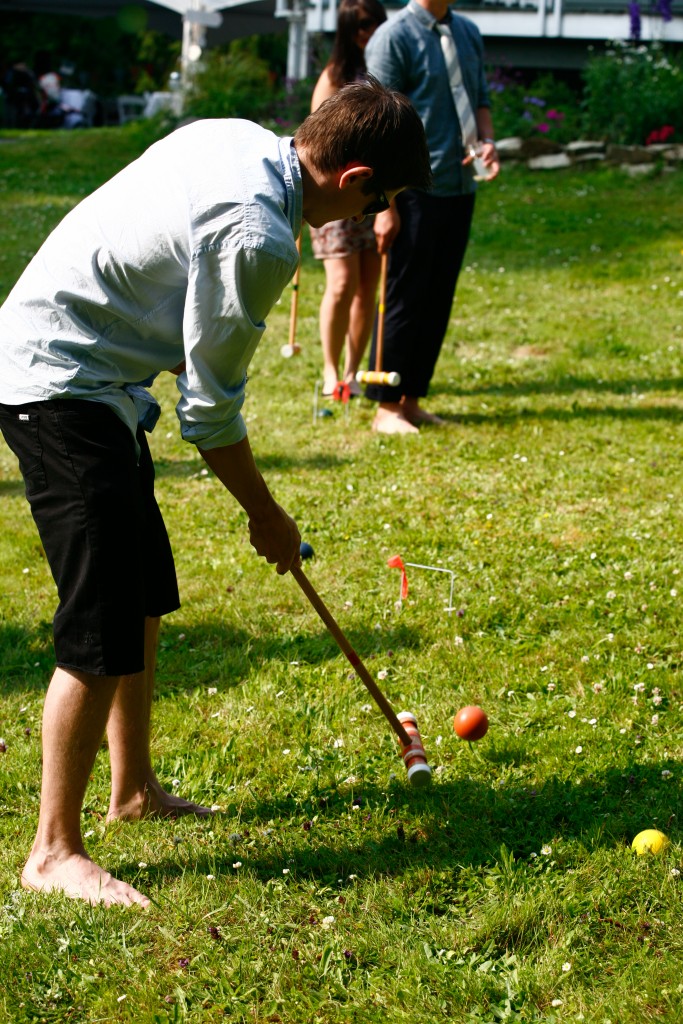 outdoor wedding lawn games