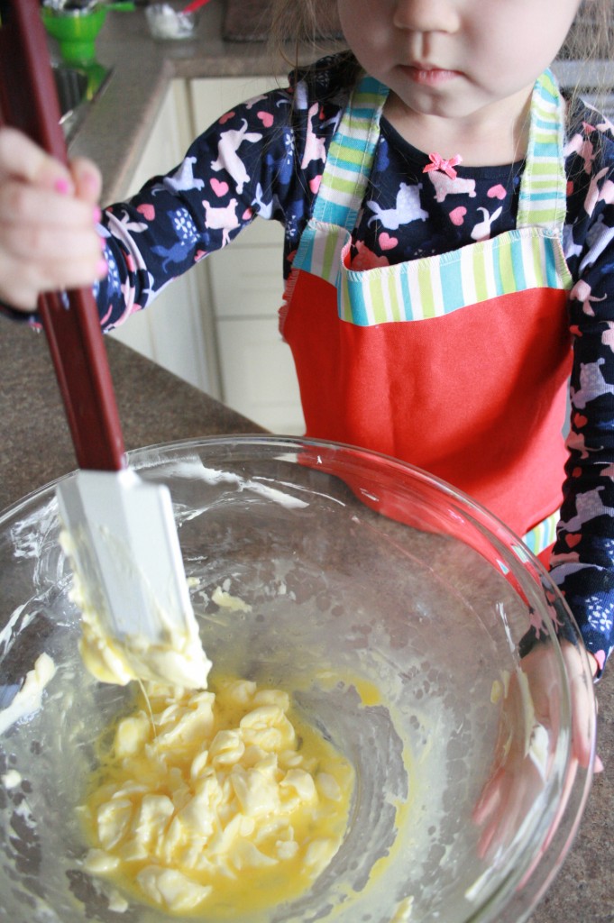 baking with kids in the kitchen